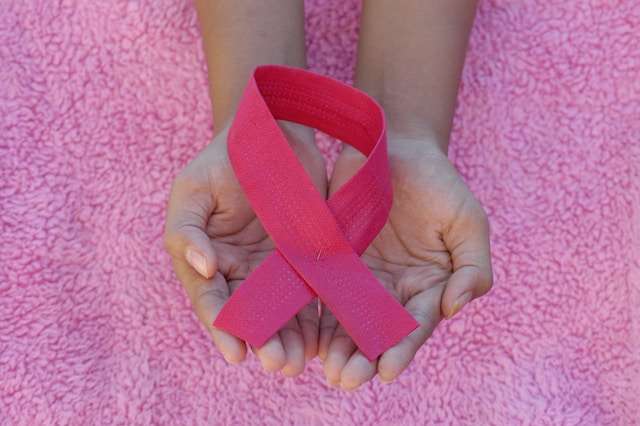 62 % der Deutschen haben noch nicht vom Breast Cancer Awareness Month gehört.