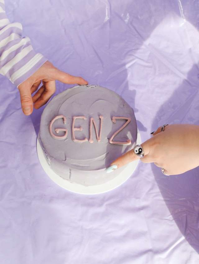 Kuchen mit Schriftzug Gen Z